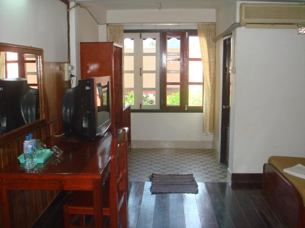 Champa Hotel Paksze Kültér fotó