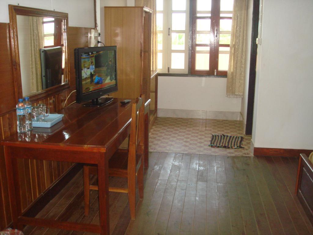 Champa Hotel Paksze Kültér fotó