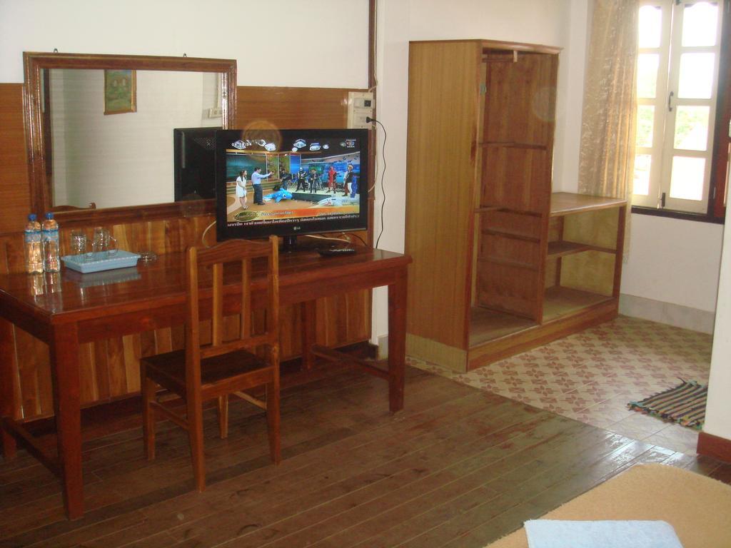 Champa Hotel Paksze Kültér fotó