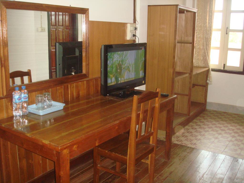 Champa Hotel Paksze Kültér fotó