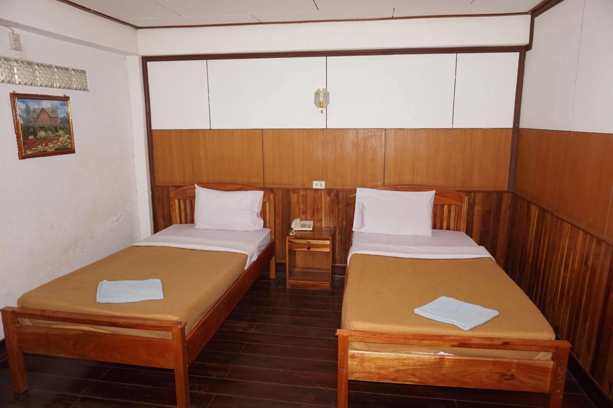 Champa Hotel Paksze Kültér fotó