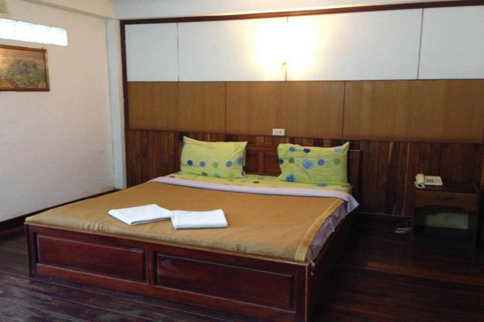 Champa Hotel Paksze Kültér fotó